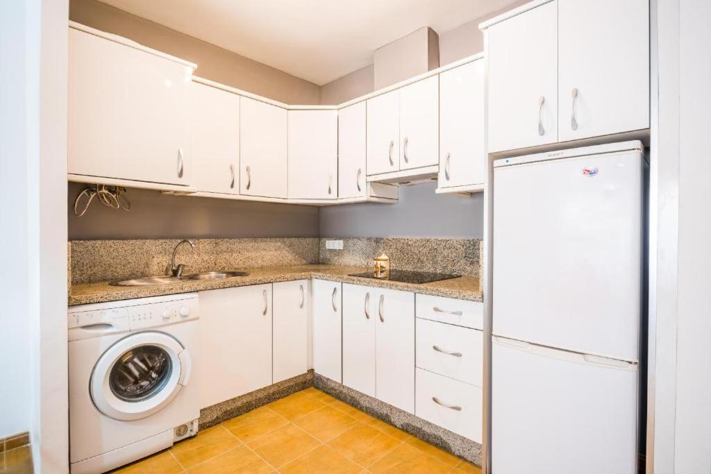 אגוואדולסה Apartamentos Mirablau מראה חיצוני תמונה